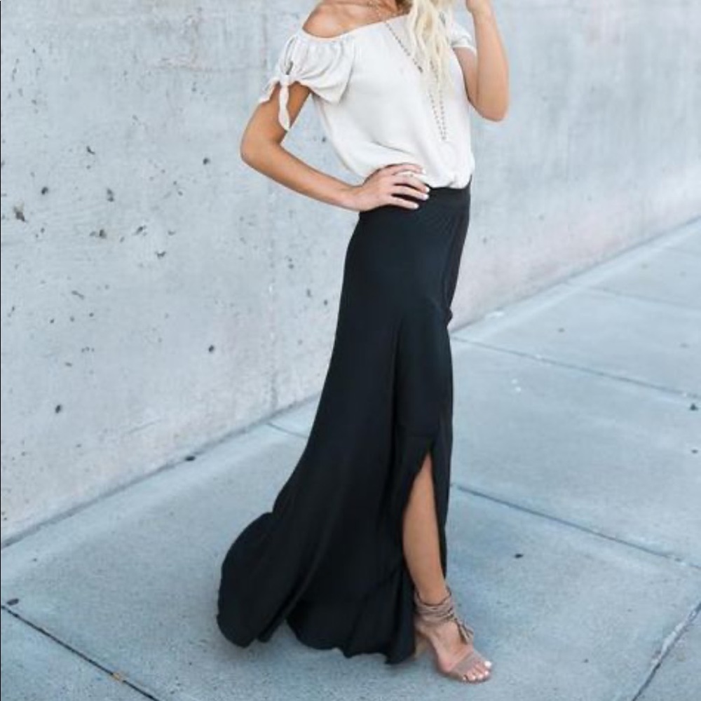 “Just the Thing Maxi Skirt”